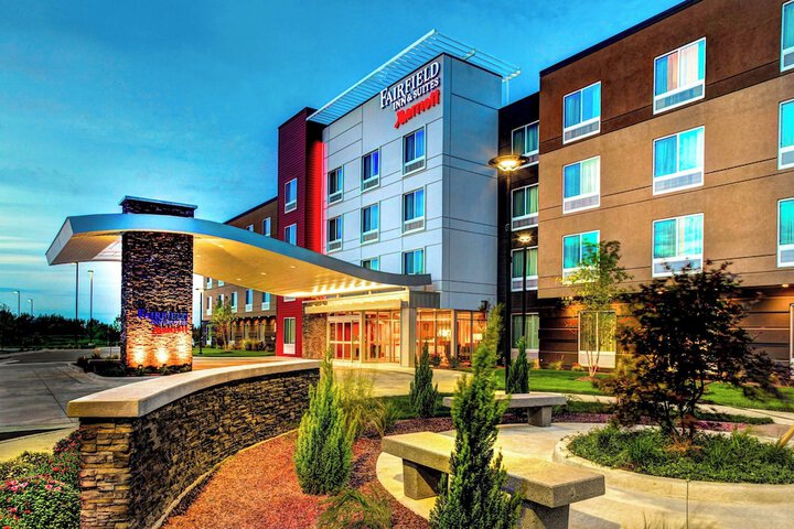 Fairfield Inn & Suites Lansing at Eastwood