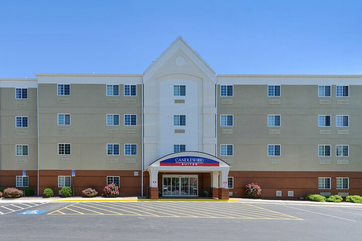 Hotel 7 of 49