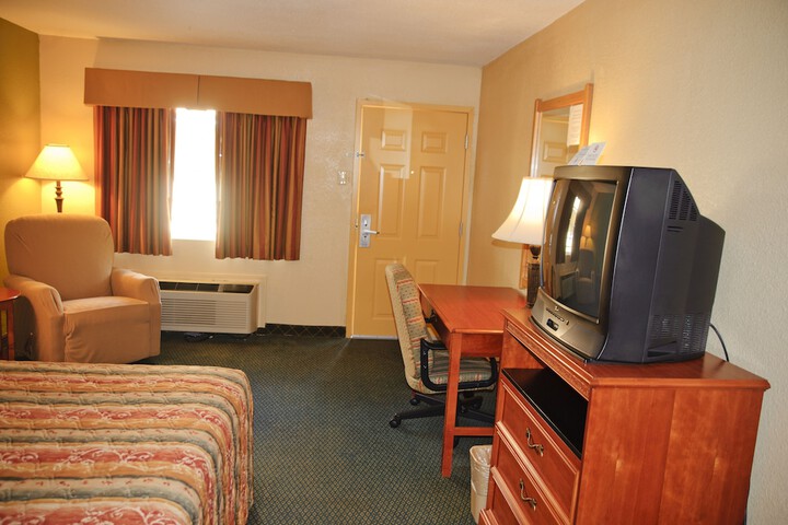 Room 40 of 42