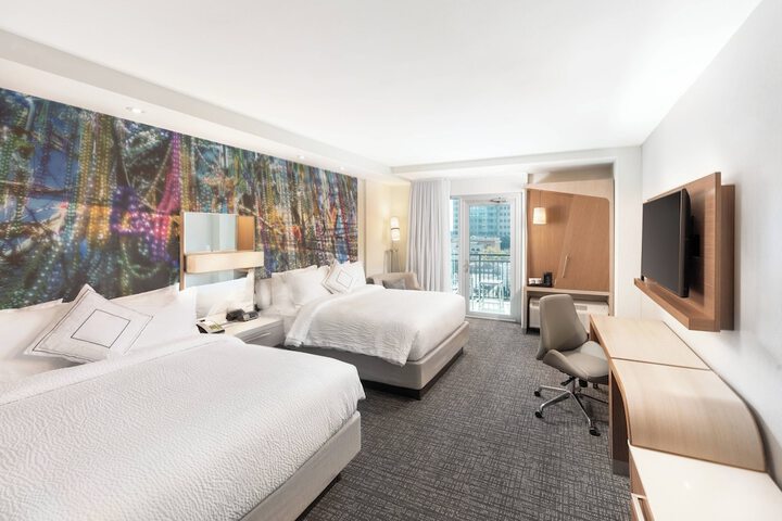 Room 15 of 26