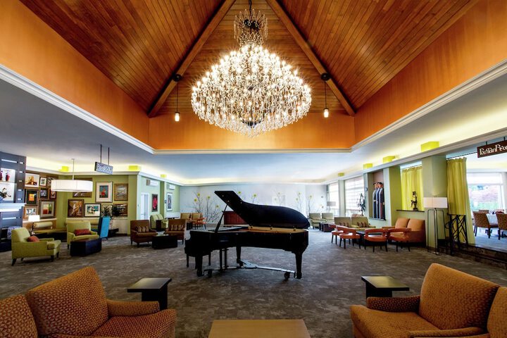 Hotel Interior 13 of 115