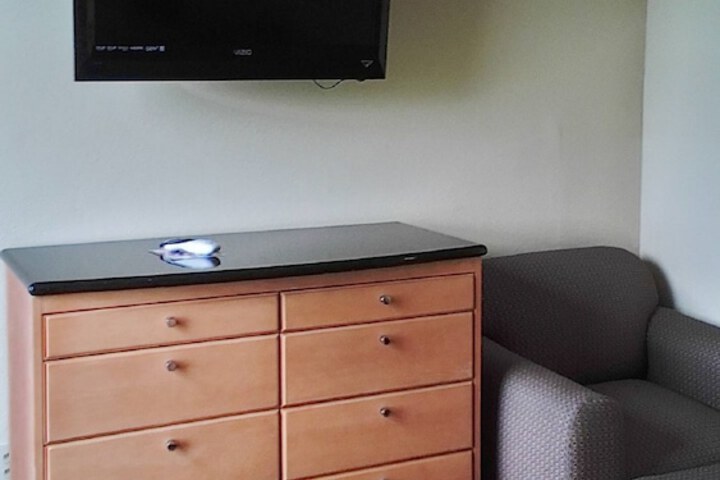 Room 45 of 82