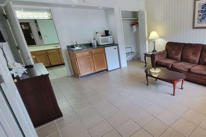 Ramada by Wyndham Mountain Home