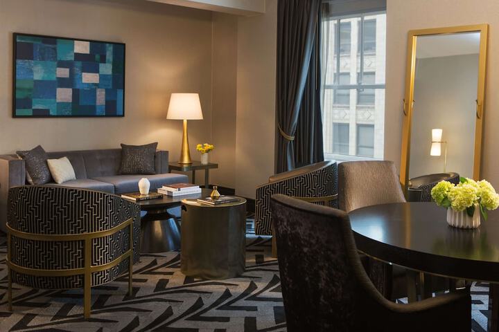 Room 47 of 61
