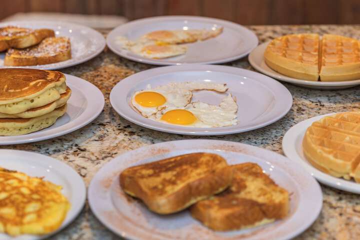 Breakfast/Coffee Service 21 of 33