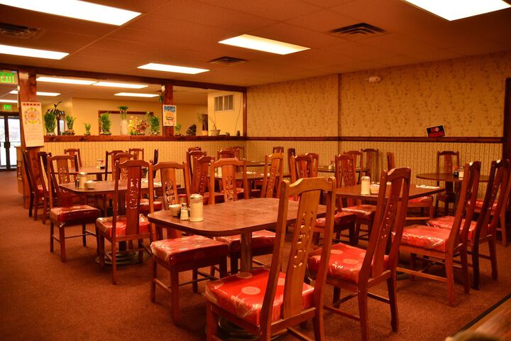 Dining 38 of 38