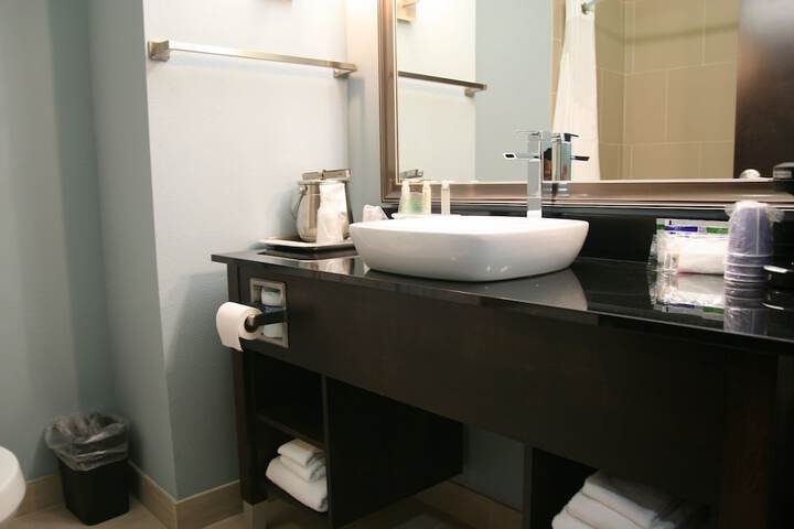 Room 14 of 25