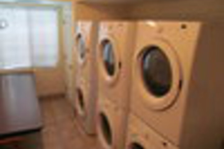 Laundry 682 of 826