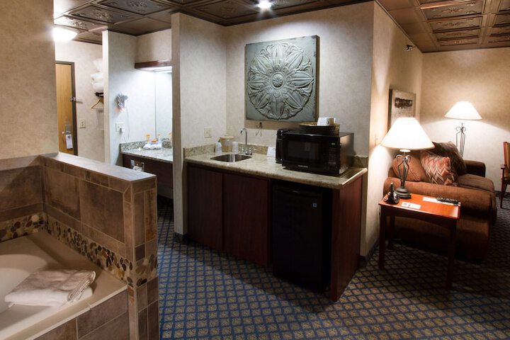 Room 32 of 53