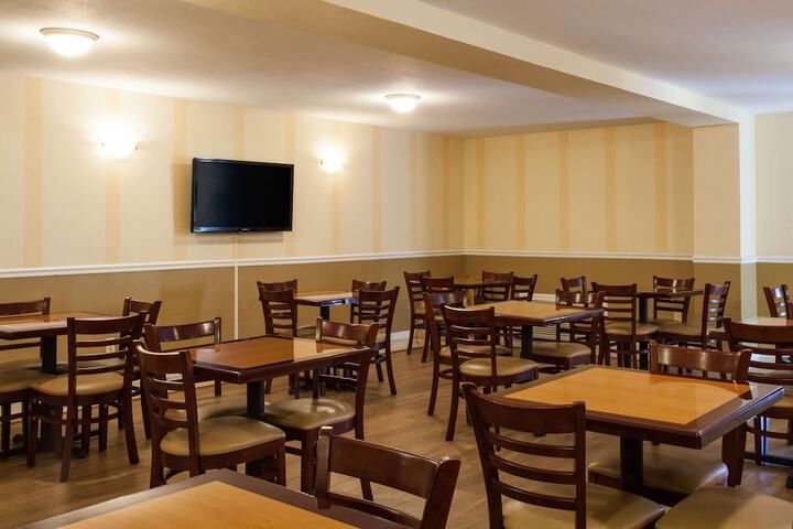 Breakfast/Coffee Service 59 of 69