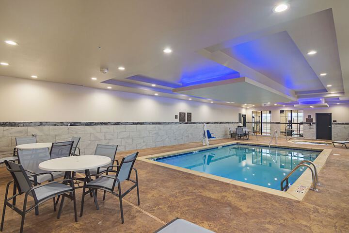 Pool 4 of 35