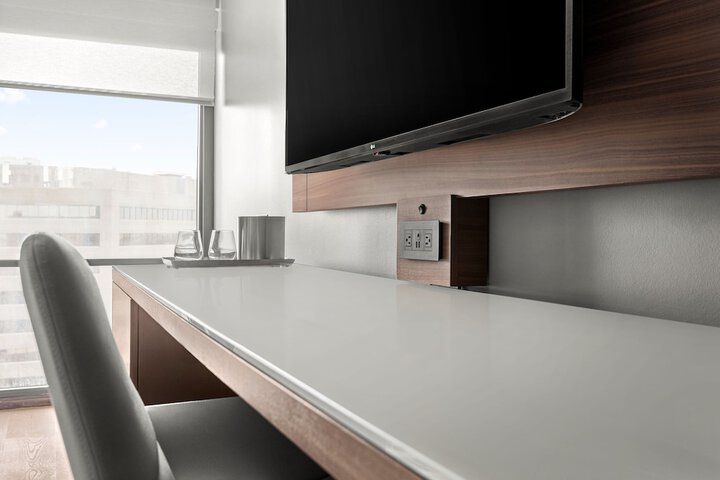 Room 15 of 32
