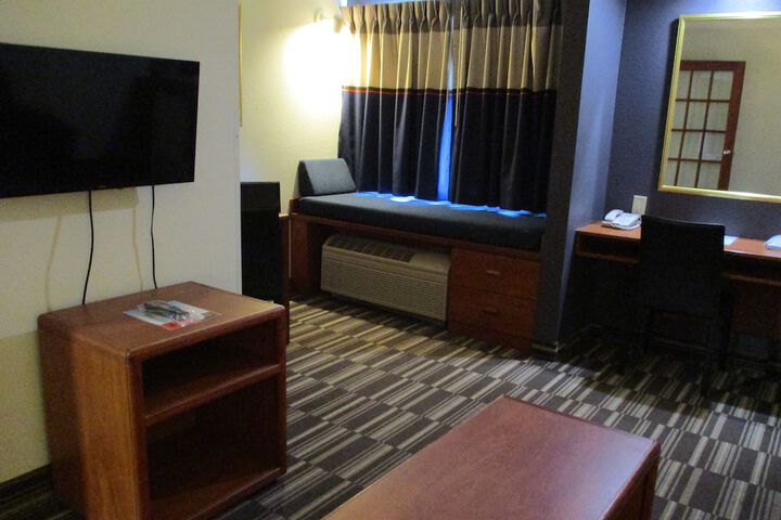 Room 26 of 51