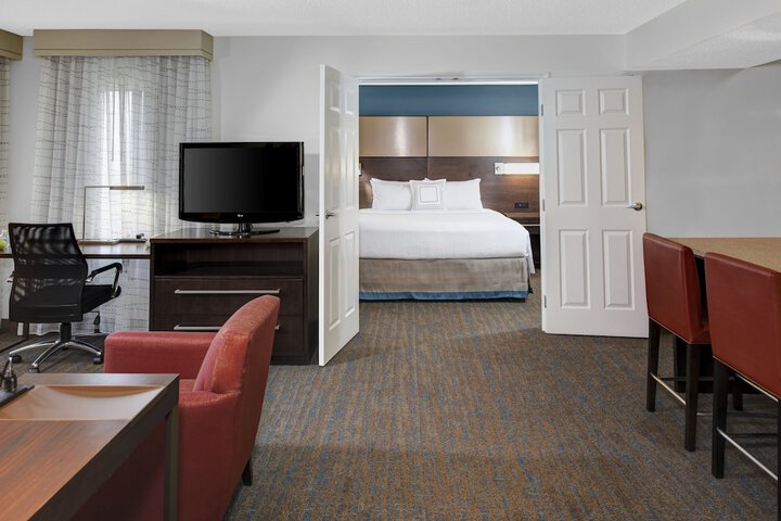 Room 18 of 23