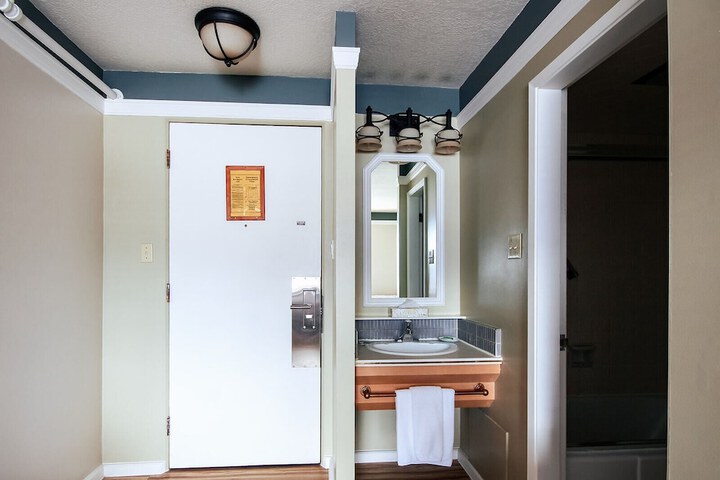 Room 14 of 52