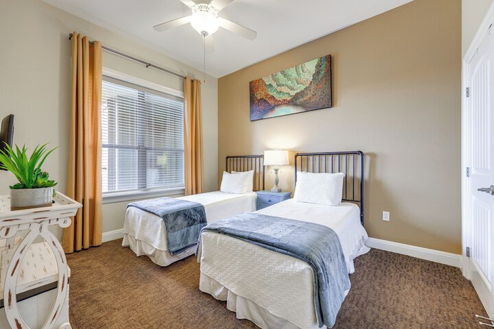 Lake LBJ Condo w / Private Balcony Lake Views