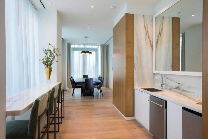 The Laura Hotel Houston Downtown, Autograph Collection
