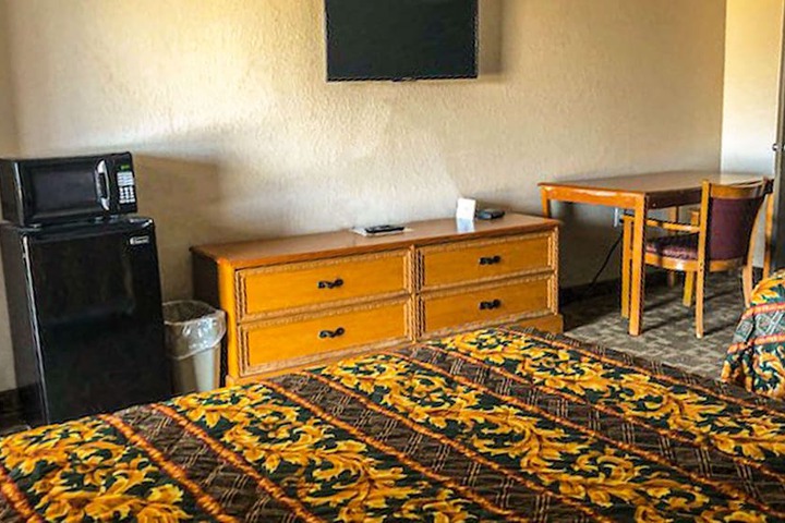 Room 22 of 31