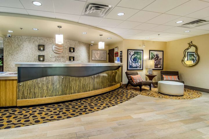 Hotel Interior 13 of 40