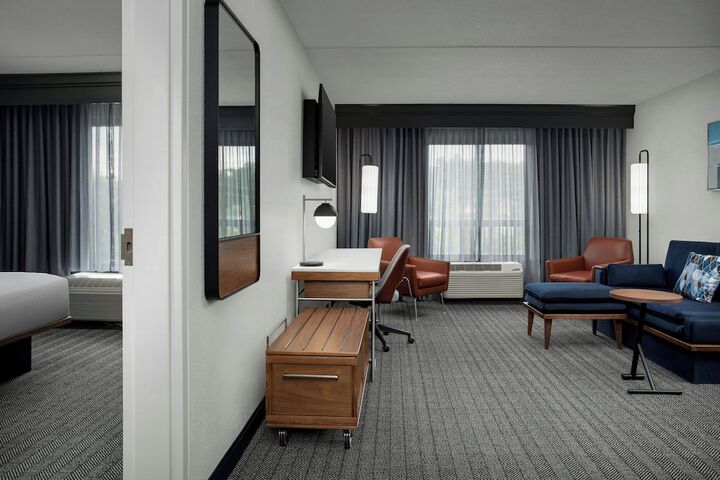 Courtyard by Marriott Bloomington