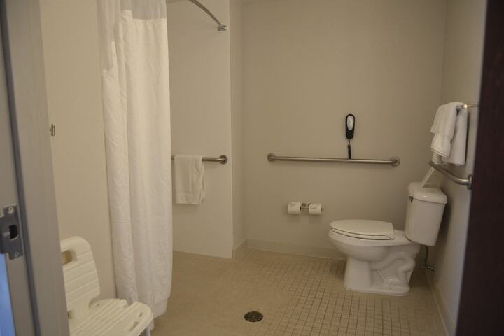 Room 14 of 40