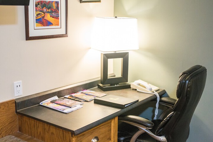 Room 162 of 183