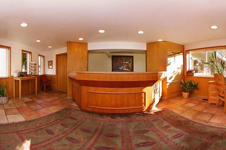Hotel Interior 11 of 41