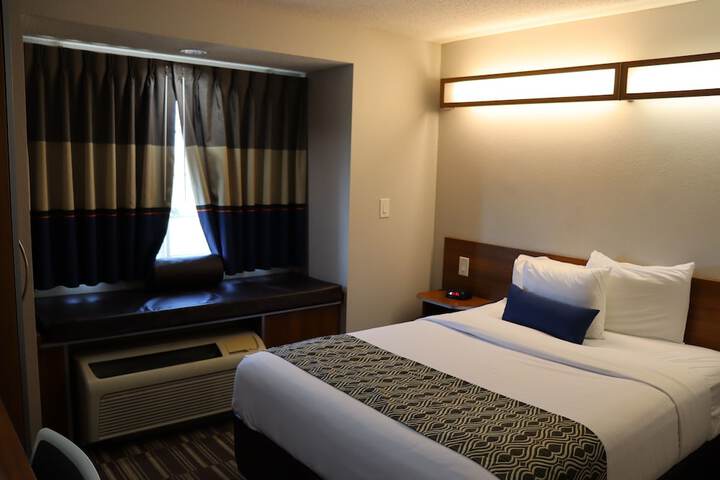 Microtel Inn & Suites by Wyndham Columbus / Near Fort Benning