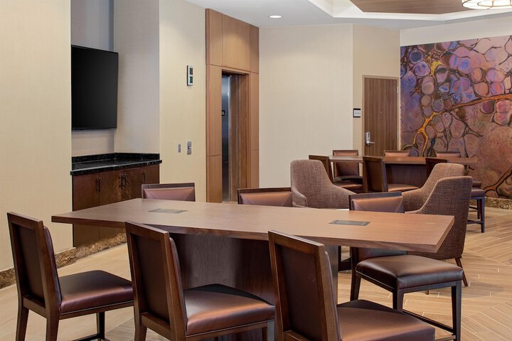 DoubleTree by Hilton Irvine - Spectrum