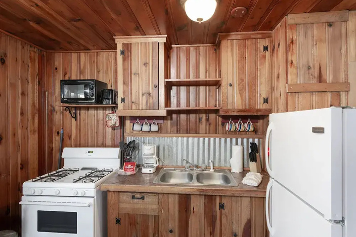 Pine Cabin by Vtrips