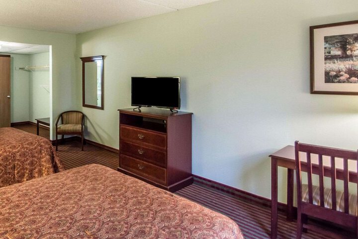 Room 19 of 29