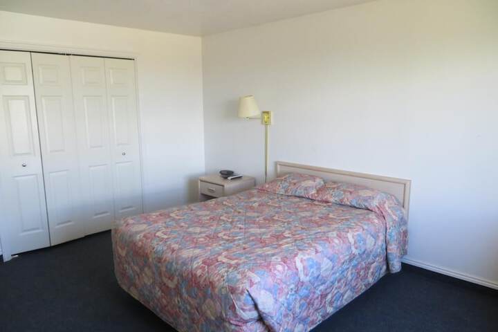 Room 9 of 39