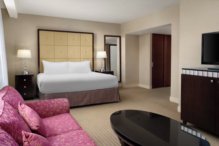 Room 52 of 81