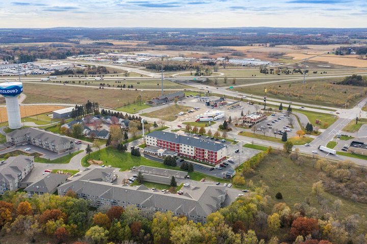 Holiday Inn Express Hotel & Suites St. Cloud by IHG