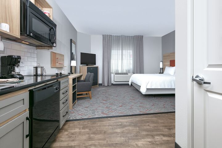 Candlewood Suites Lake Jackson Clute by IHG