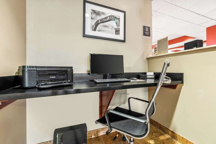 Business Center 60 of 60