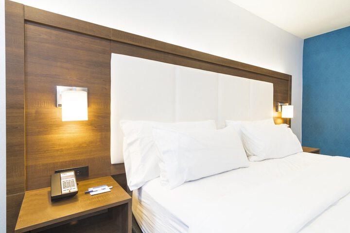 Room 21 of 68