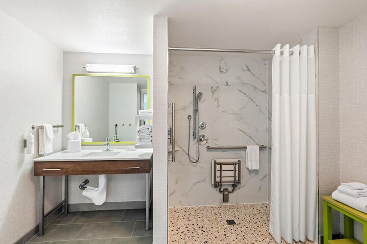 Hampton Inn & Suites Lathrop