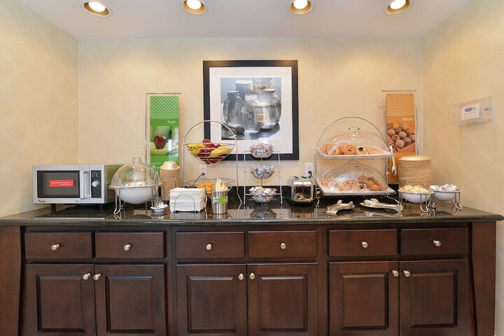 Breakfast/Coffee Service 58 of 66