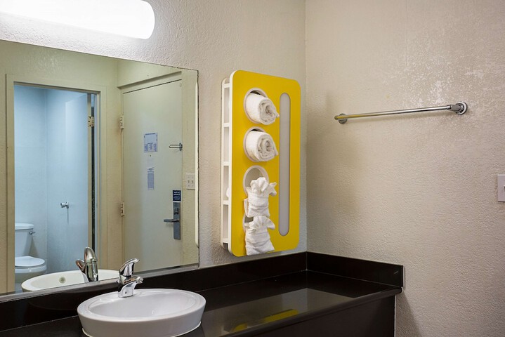 Room 19 of 27