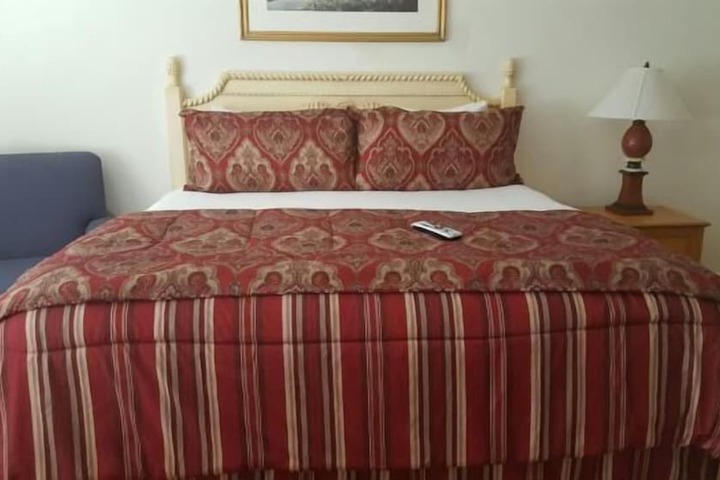 Room 27 of 62