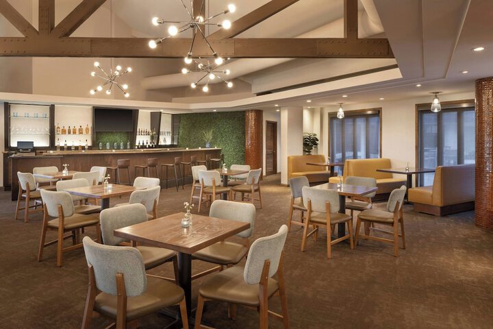Delta Hotels by Marriott Phoenix Mesa