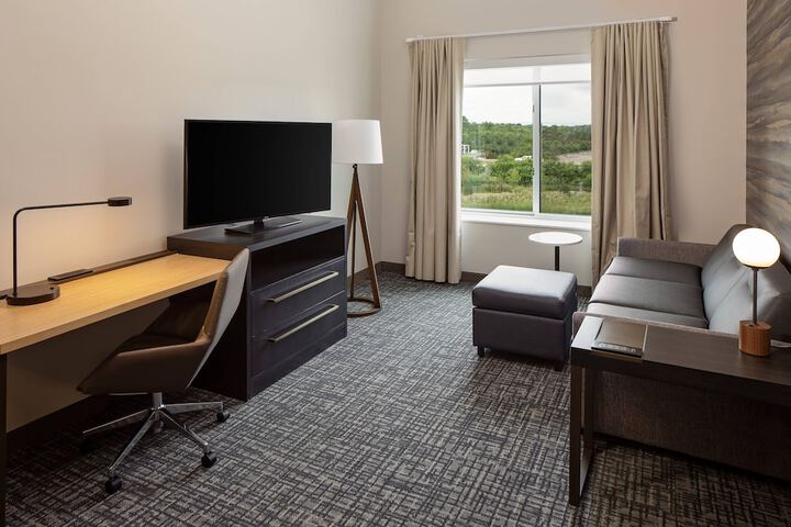 Residence Inn by Marriott Detroit Farmington Hills