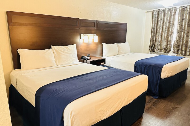 Northwoods Motel