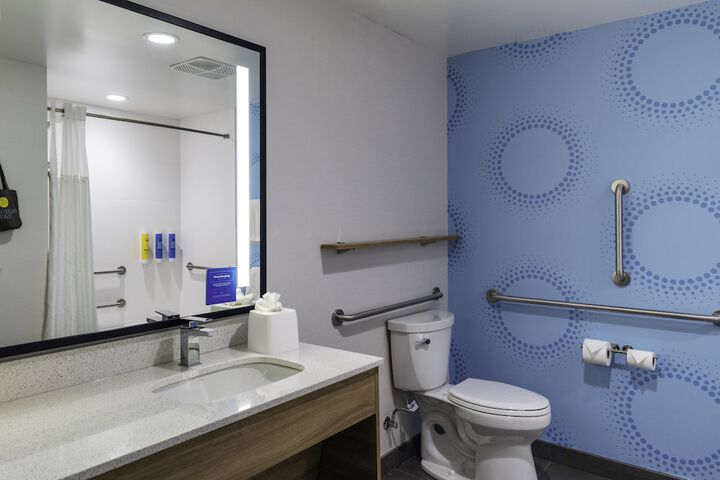 Room 9 of 22
