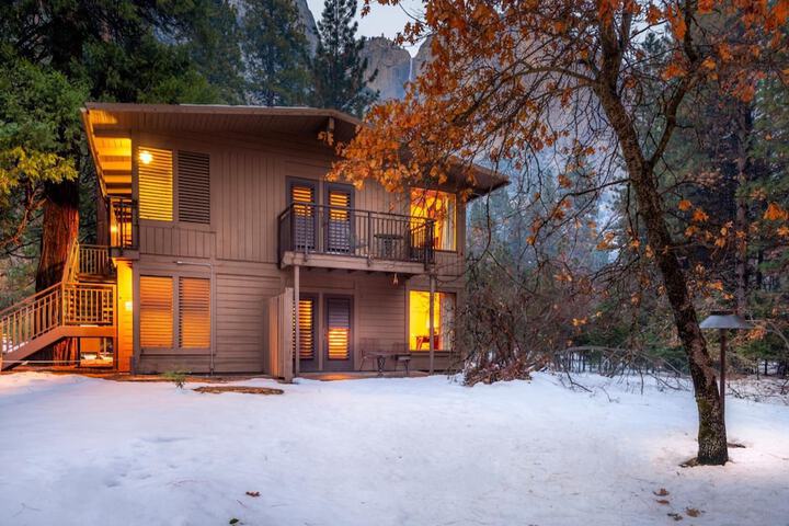 Yosemite Valley Lodge