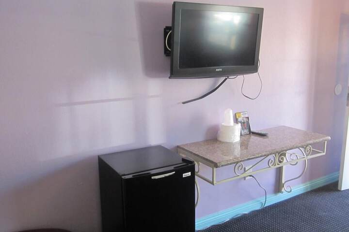 Room 12 of 26