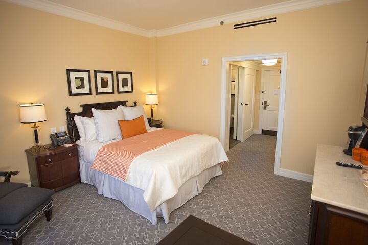 Room 19 of 90