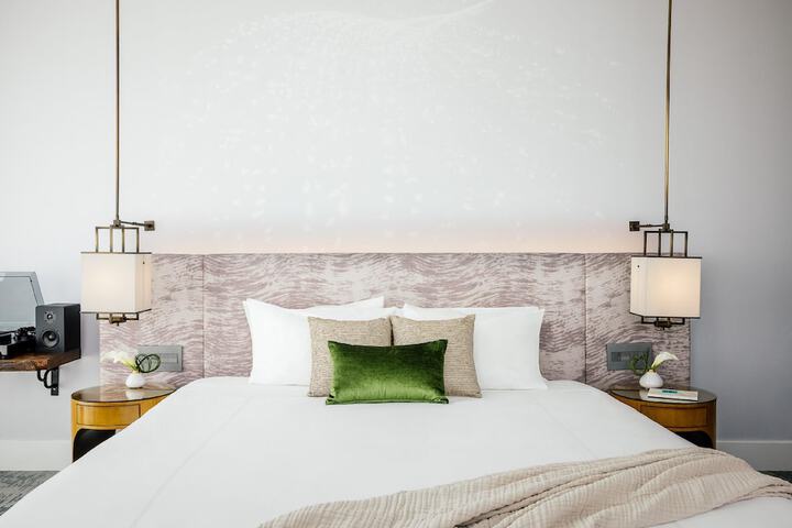 Dream Hollywood by Hyatt
