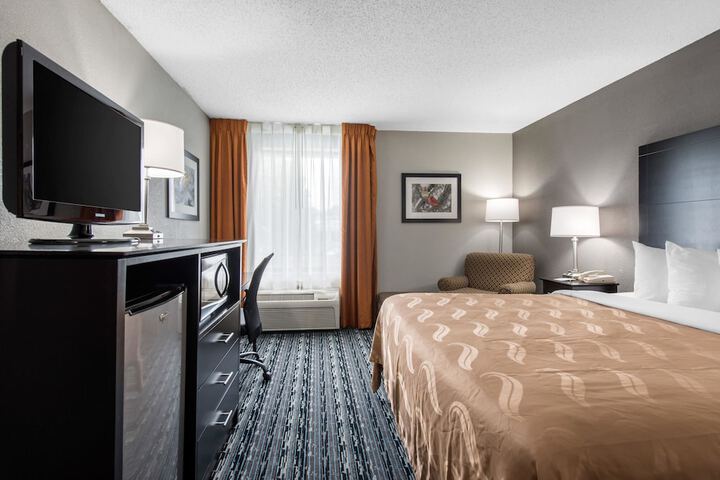 Quality Inn & Suites Brownsburg - Indianapolis West